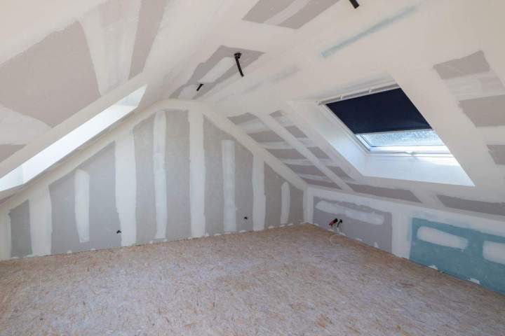 Combles en pièce à vivre Mennecy
